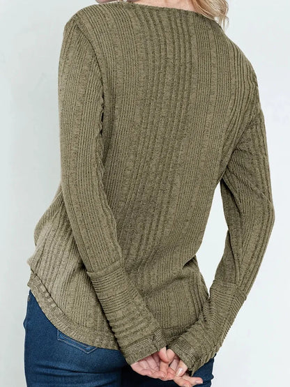 V-neck button loose long sleeved T-shirt top
